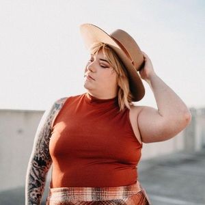 Meet your Posher, Rosanna